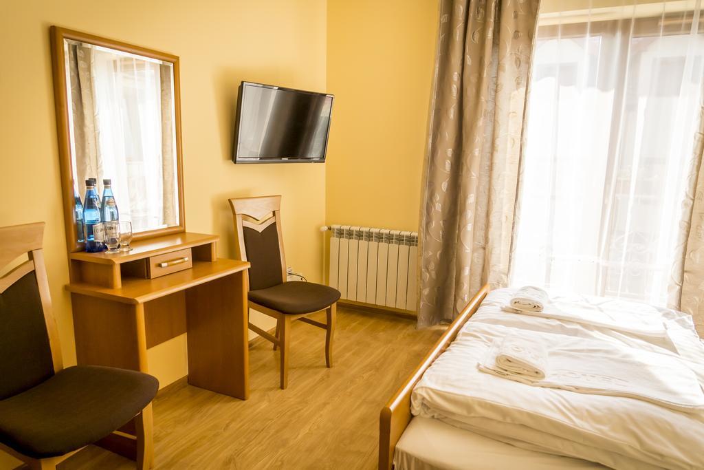 Pensjonat Nad Zalewem Hotel Stare Miasto  Quarto foto